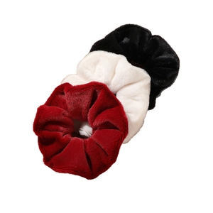 Elastici per capelli in peluche finta pelliccia rosso, crema e nero per l'inverno