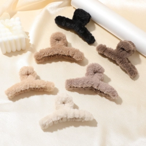 Plüsch-Haarklammern-Set in Erdtönen für dickes Haar, perfekt für den Winter