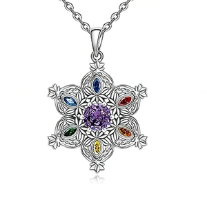 Exquisite silberne Schneeflocken-Kette mit lila Hauptstein und bunten Edelsteinen