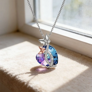 Collana a cuore con cristallo sfumato viola, farfalle e incisione LOVE YOU