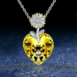 Élégant Collier Pendentif Cœur Tournesol en Alliage Cristal Facetté Jaune Zircone Bijoux de Mode pour Femme Cadeau