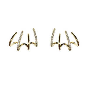 S925 silver needle four-claw gold earrings with zircon inlay in a curved design
