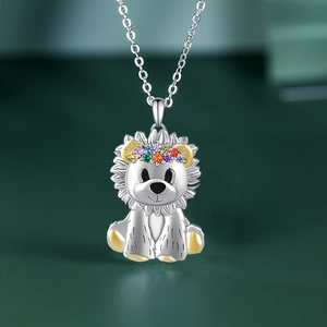 Cute Cartoon Lion Pendant Necklace Colorful Rhinestone Wreath Alloy Animal Jewelry For Kids Women Birthday Gift Jewelry
