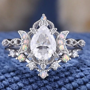 Ensemble de Bagues Empilables Vintage Bohémien en Alliage de Zinc avec Zirconia Poire Lune Étoile et Opale Synthétique