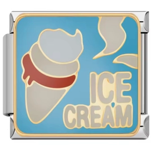 Détail d'un maillon de charme italien avec motif de glace bleu clair en acier inoxydable