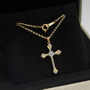 Luxuriöse S925 Sterling Silber Gold Kreuzkette mit funkelnden Zirkoniasteinen