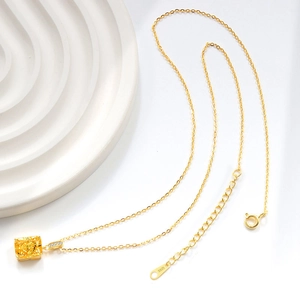 Elegant gold S925 silver necklace with radiant yellow square gemstone and O-chain