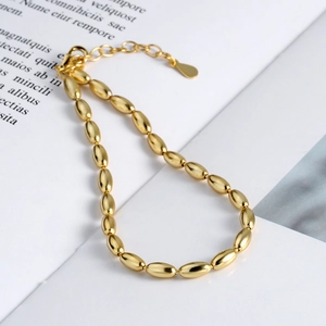Minimalistische S925 sterling zilveren armband met gepolijste gouden ovale parels dames