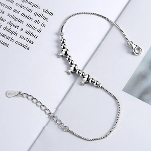 Minimalistisches S925 Sterlingsilber Armband mit Fisch-Anhänger und verstellbarer Box-Kette