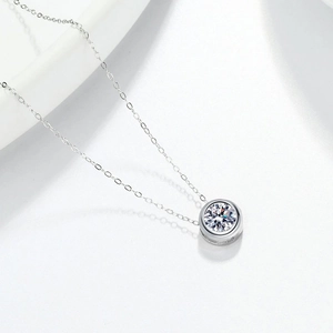 Elegant 925 sterling silver necklace with a brilliant 1 carat moissanite bezel pendant