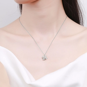 Rotating windmill pendant necklace in 925 sterling silver with sparkling zircon stones