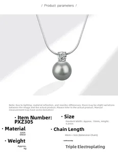 Detail van de S925 zilveren ketting met grijze parelhanger en gepolijste slangenketting