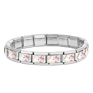 Makroaufnahme von italienischen Charm-Armband Gliedern mit Osterhasen und bunten Eiern