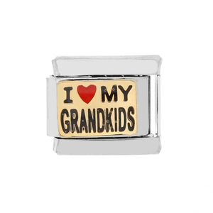 Detalle de abalorio italiano de acero inoxidable con diseño I Heart My Grandkids