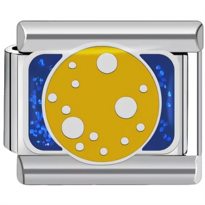 Λεπτομέρεια ιταλικού charm 9mm με μπλε έναστρο ουρανό και κίτρινο φεγγάρι για βραχιόλι