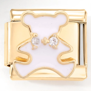Dettaglio del charm in acciaio inossidabile con orsetto in smalto bianco e zirconi