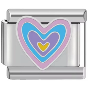 Dettaglio charm italiano con cuori in smalto multicolore nei toni del rosa e viola