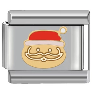 Makro-Detail eines italienischen Armband-Moduls mit Weihnachtsmann-Emaille-Design