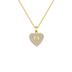 Hartvormige ketting met pavé-gezette zirkoon en gouden letter M aan een fijne ketting