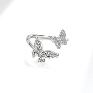 Elegante anello a farfalla in argento sterling S925 con brillanti cristalli di zircone