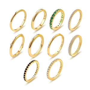 Set aus neun S925 Sterlingsilber vergoldeten Ringen mit bunten Zirkon-Inlays
