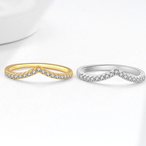 Minimalist S925 sterling silver V-shaped rings with pave-set crystals in gold and silver