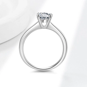 Bague classique en argent sterling S925 avec moissanite et serti à quatre griffes