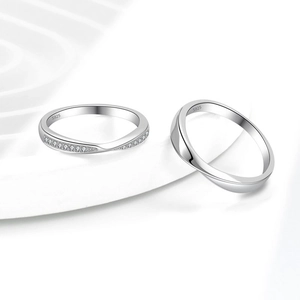 S925 Sterlingsilber Partnerringe Set mit Moissanit im minimalistischen Twist-Design