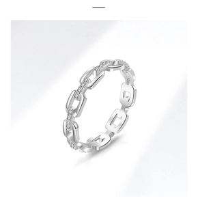Detailed close-up of S925 sterling silver chain ring with pavé-set sparkling cubic zirconia