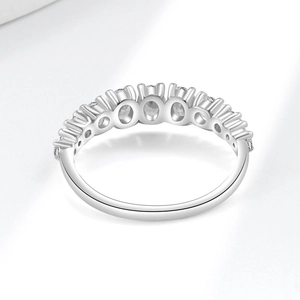Elegant S925 sterling silver ring featuring a row of sparkling cubic zirconia stones