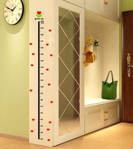 Detaillierte Wachstumstabelle Wandtattoo mit roten Herzen von 20cm bis 200cm für Kinder