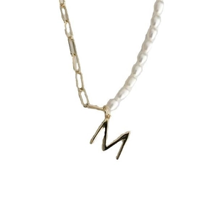 Elegant 18K gold plated titanium necklace with freshwater pearls and Letter M pendant