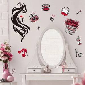 Détails de stickers muraux mode avec parfum, talons hauts et motifs cosmétiques