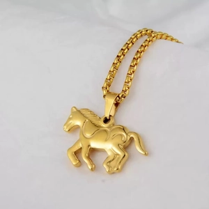 Goudkleurige ketting met paardenhanger en klassieke stalen boxketting voor dames en heren