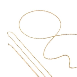 Tres cadenas de cintura doradas minimalistas con eslabones de ondas y cuentas finas