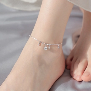 Bracelet de cheville en argent 925 avec boule de fleur creuse et petites clochettes