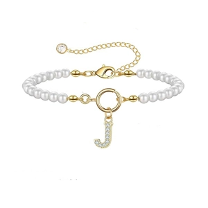 Bracelet de perles avec pendentif lettre J doré serti de cristaux étincelants
