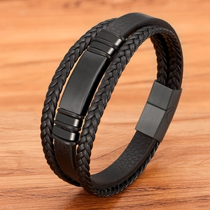 Herren Mehrlagiges Geflochtenes Lederarmband Mit Edelstahl ID-Platte Magnetverschluss Punk Mode Schmuck Geschenk Für Männer