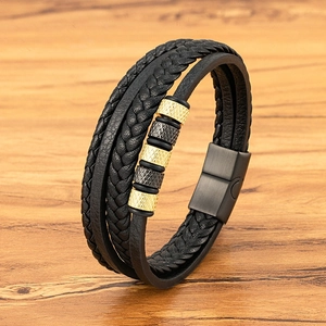 Bracelet multicouche en cuir noir pour homme avec perles en métal doré et noir et fermoir