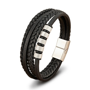 Bracelet multicouche en cuir noir pour homme avec perles en métal argenté texturées