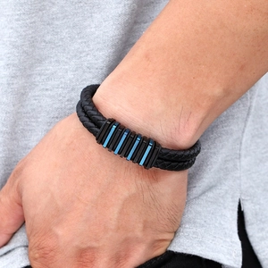 Bracciale da uomo in pelle intrecciata a doppio strato con perle in acciaio nero e blu