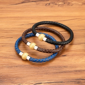 Bracciale in Vera Pelle Intrecciata da Uomo Chiusura Magnetica in Acciaio Inossidabile Perla in Metallo Satinato Gioielli di Moda Business Casual