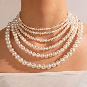 Collier Ras du Cou Vintage en Künstliche Perles Artificielles Femme Élégant Fermoir en Cuivre Plaqué Or Argent Künstliche Perle Blanche Bijoux Mariage Cadeau