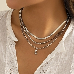 Damen Edelstahl Mehrlagige Halskette Initialen Buchstaben Anhänger Schlangenknochen Tennis Figaro Kette Gold Silber Schmuck