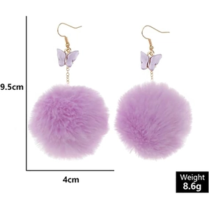 Orecchini a sfera in pelliccia sintetica viola con farfalla dorata e misure dettagliate