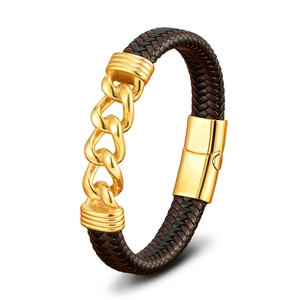 Mehrlagiges Lederarmband für Herren mit goldener Edelstahlkette und Magnetverschluss