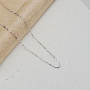 Collar de cadena ajustable de 1,0 mm en plata de ley S925 pulida para mujeres