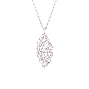Collana con pendente a ventaglio in argento sterling e madreperla bianca traforata