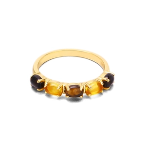 Detalle del anillo de plata S925 bañada en oro con cinco citrinos y cuarzos ahumados ovales