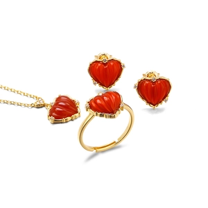 Schmuckset aus 925 Silber mit Herz-Achat, Halskette, Ring und Ohrringen in Gold-Finish